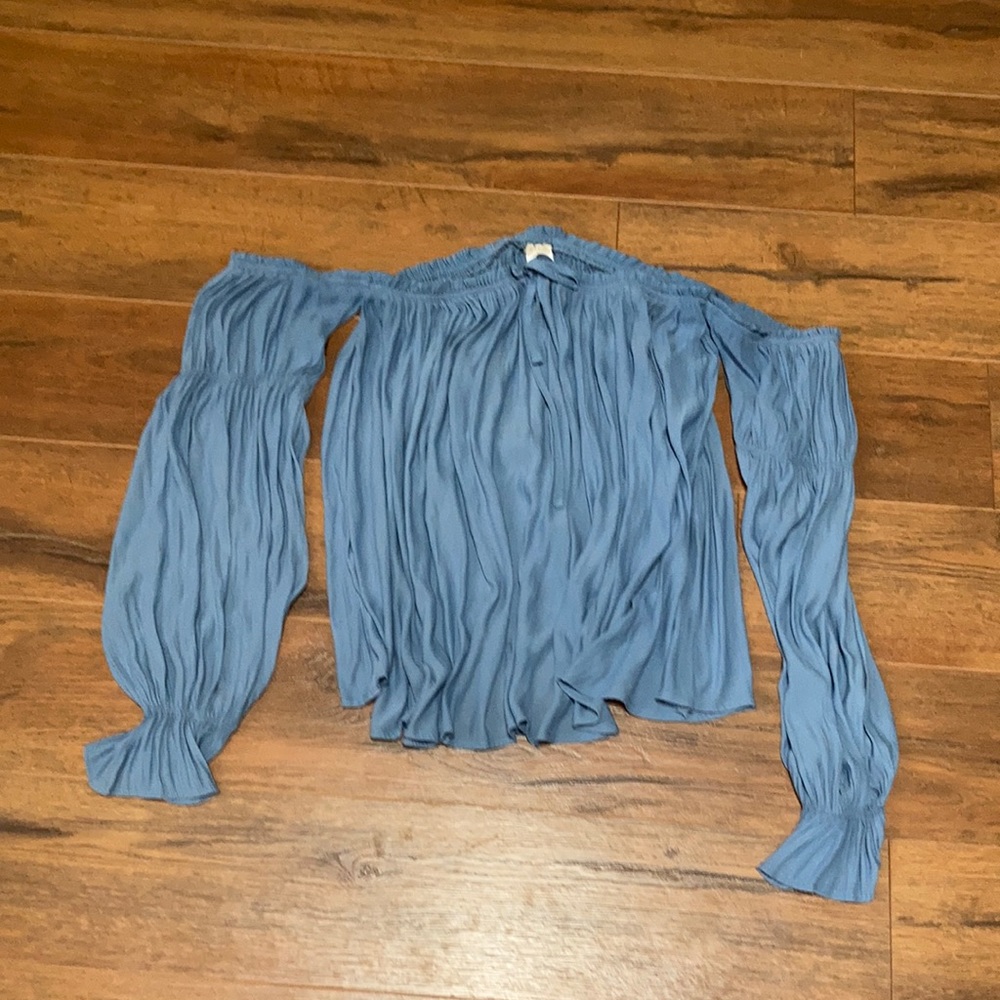 Promesa blue off the shoulder top size large
